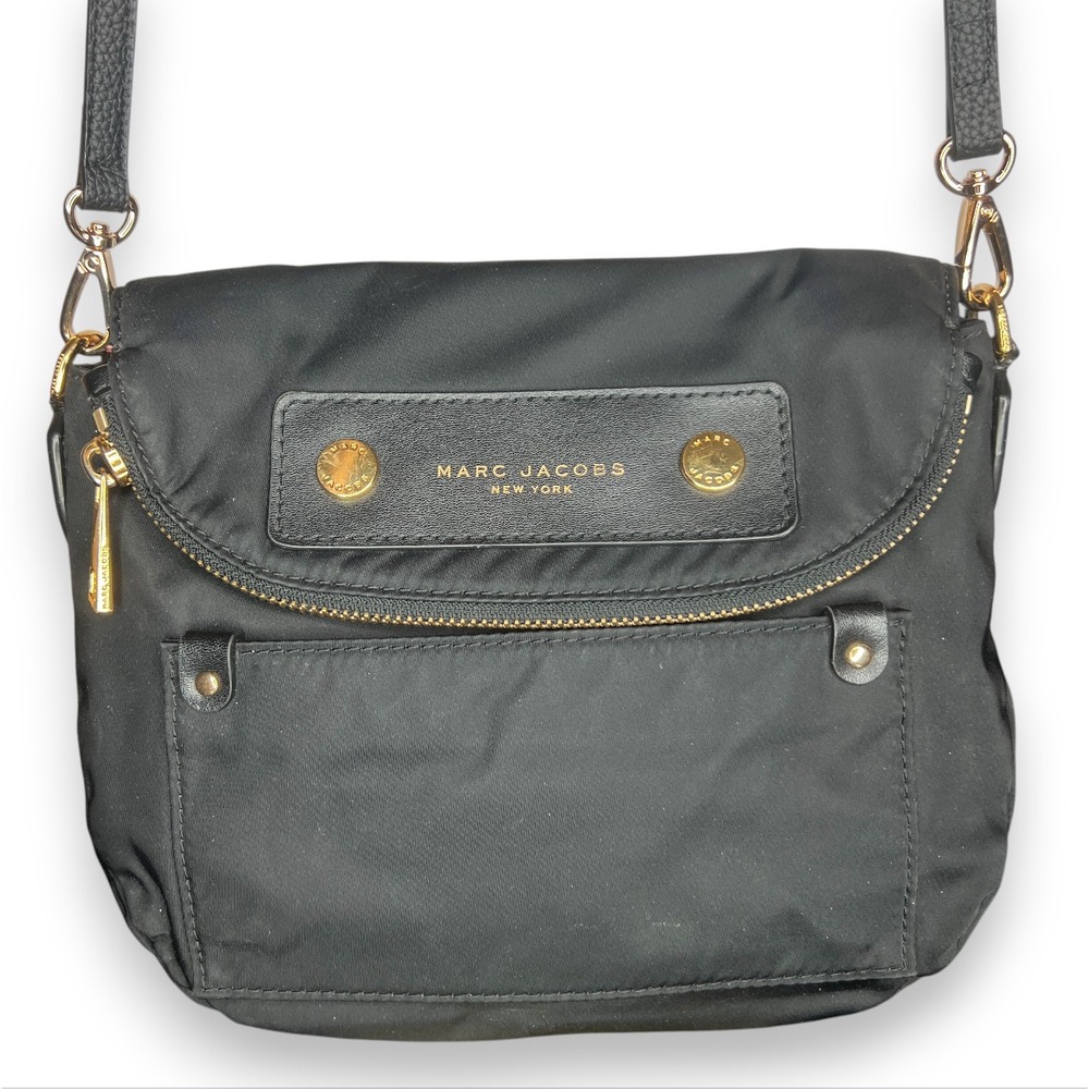 Marc Jacobs Preppy Nylon Natasha Crossbody Bag Black Gold Hardware Purse